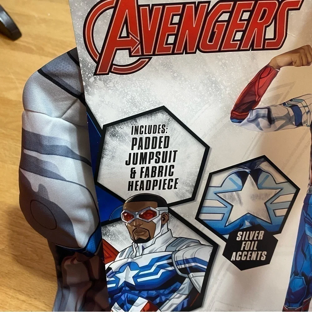 Avengers Captain America Costume NEW Medium 8-10 Padded Jumpsuit & Headpiece